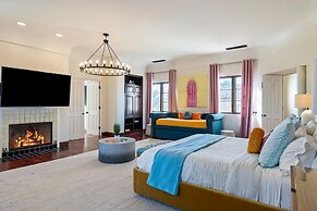 Villa del Gallo by Avantstay Luxury Group Retreat Pool Putting Green