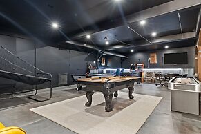 Villa del Gallo by Avantstay Luxury Group Retreat Pool Putting Green