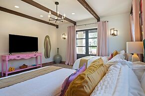 Villa del Gallo by Avantstay Luxury Group Retreat Pool Putting Green