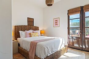 Villa del Gallo by Avantstay Luxury Group Retreat Pool Putting Green