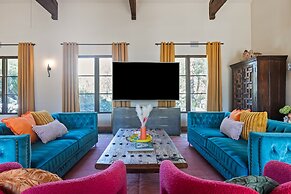 Villa del Gallo by Avantstay Luxury Group Retreat Pool Putting Green