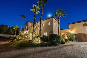 Villa del Gallo by Avantstay Luxury Group Retreat Pool Putting Green