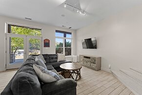 Mi Casa Su Casa by Avantstay Lakefront Escape