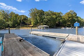 Mi Casa Su Casa by Avantstay Lakefront Escape