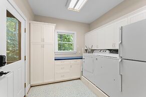 Mi Casa Su Casa by Avantstay Lakefront Escape