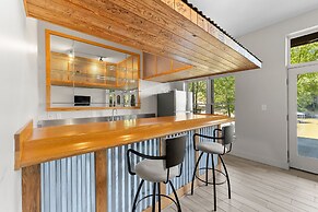 Mi Casa Su Casa by Avantstay Lakefront Escape