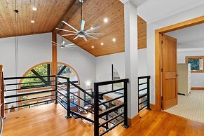 Mi Casa Su Casa by Avantstay Lakefront Escape