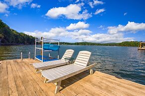 Mi Casa Su Casa by Avantstay Lakefront Escape