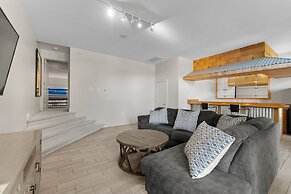 Mi Casa Su Casa by Avantstay Lakefront Escape