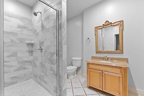 Mi Casa Su Casa by Avantstay Lakefront Escape