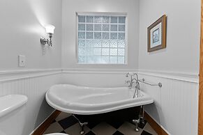 Mi Casa Su Casa by Avantstay Lakefront Escape