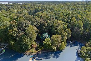 Mi Casa Su Casa by Avantstay Lakefront Escape