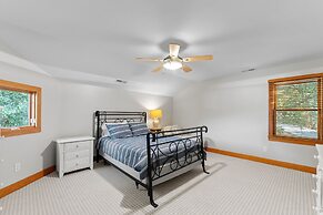 Mi Casa Su Casa by Avantstay Lakefront Escape