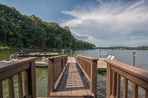 Mi Casa Su Casa by Avantstay Lakefront Escape