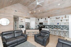 Fins and Feathers by Avantstay Waterfront Dock