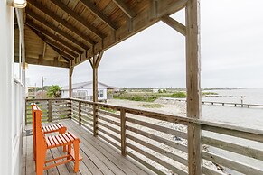 Fins and Feathers by Avantstay Waterfront Dock