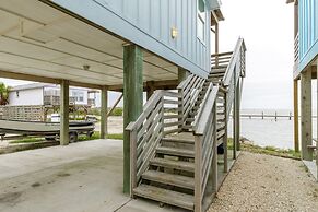 Fins and Feathers by Avantstay Waterfront Dock