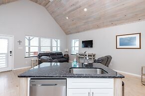 Fins and Feathers by Avantstay Waterfront Dock