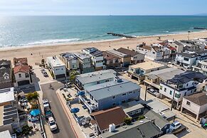 Ocean Breeze Buyout by Avantstay Steps to Beach