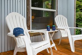 Buttercup Bay Hideaway by Avantstay Cozy Escape w Fire Pit Walk to Bea