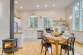 Buttercup Bay Hideaway by Avantstay Cozy Escape w Fire Pit Walk to Bea