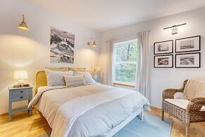 Buttercup Bay Hideaway by Avantstay Cozy Escape w Fire Pit Walk to Bea