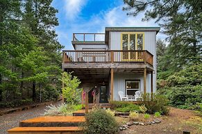 Buttercup Bay Hideaway by Avantstay Cozy Escape w Fire Pit Walk to Bea