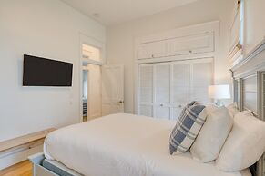 Destin Dream by Avantstay 2-story Home Walk to Beach Hot Tub Golf Cart