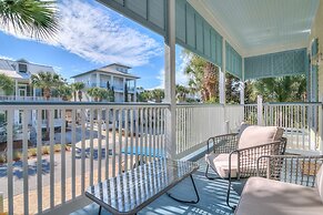 Destin Dream by Avantstay 2-story Home Walk to Beach Hot Tub Golf Cart