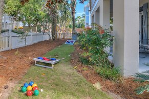 Destin Dream by Avantstay 2-story Home Walk to Beach Hot Tub Golf Cart