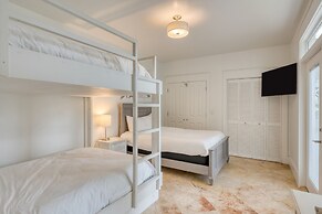 Destin Dream by Avantstay 2-story Home Walk to Beach Hot Tub Golf Cart