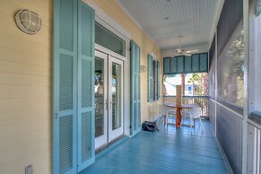 Destin Dream by Avantstay 2-story Home Walk to Beach Hot Tub Golf Cart