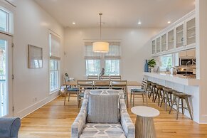 Destin Dream by Avantstay 2-story Home Walk to Beach Hot Tub Golf Cart