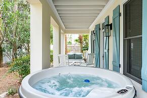 Destin Dream by Avantstay 2-story Home Walk to Beach Hot Tub Golf Cart
