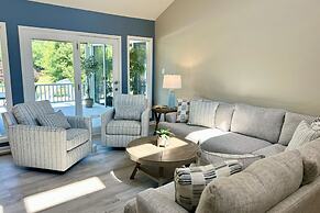 Sip Sip Away by Avantstay Pool Hot Tub