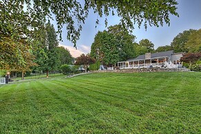 Sip Sip Away by Avantstay Pool Hot Tub