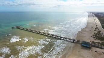 Shorely Blessed by Avantstay Walk to Beach Pool