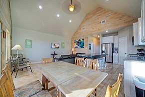 Cooper s Hawk by Avantstay Pool Boat Dock