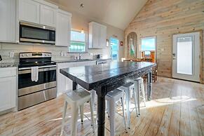 Cooper s Hawk by Avantstay Pool Boat Dock