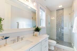 Cobalt Coast by Avantstay 7bdr Steps From Beach