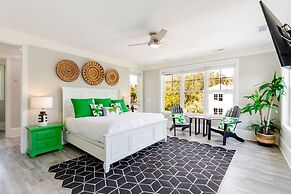 Cobalt Coast by Avantstay 7bdr Steps From Beach