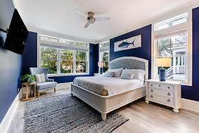 Cobalt Coast by Avantstay 7bdr Steps From Beach