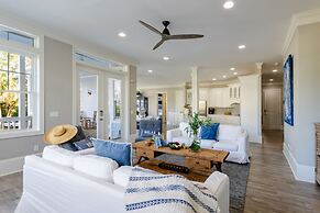 Cobalt Coast by Avantstay 7bdr Steps From Beach