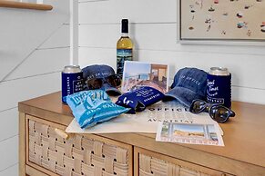 Sand Wedge by Avantstay Right on the Golf Course