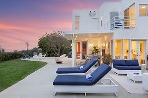 Stardust by Avantstay Views Hot Tub Pool Table