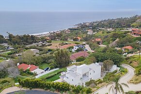 Stardust by Avantstay Views Hot Tub Pool Table