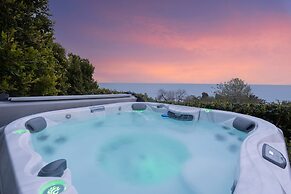 Stardust by Avantstay Views Hot Tub Pool Table