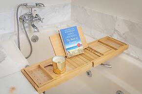 Stardust by Avantstay Views Hot Tub Pool Table