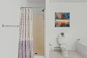 Alpine Serenity by Avantstay Beach Lake Access Theater Deck Playroom