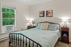 Alpine Serenity by Avantstay Beach Lake Access Theater Deck Playroom